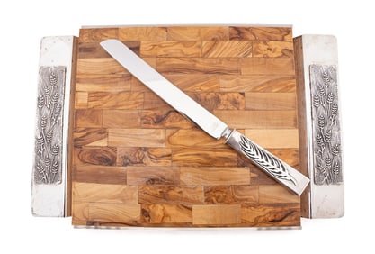 BIER JUDAICA STERLING SILVER CHALLAH BOARD & KNIFE
