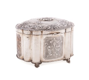 GRAND STERLING CO SILVER REPOUSSE ETROG BOX