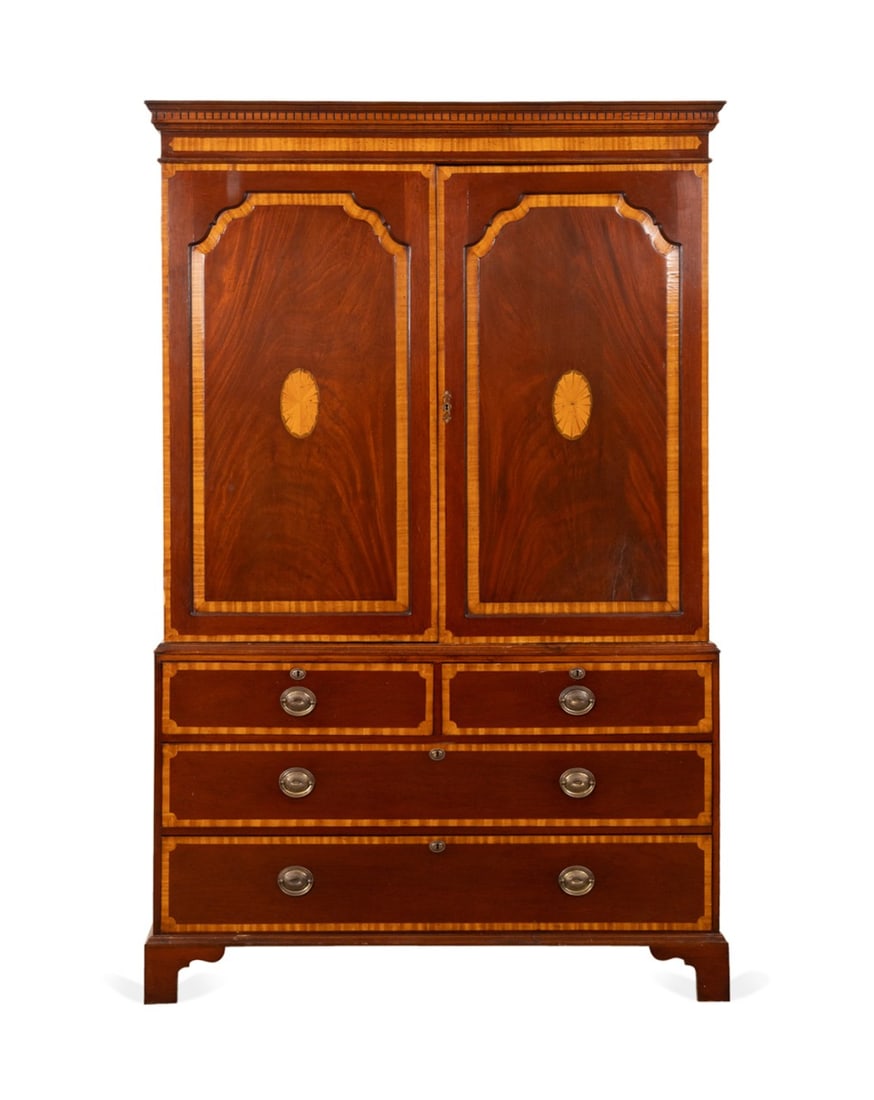 19TH/20TH C. GEORGIAN STYLE MAHOGANY LINEN PRESS (1 of 6)