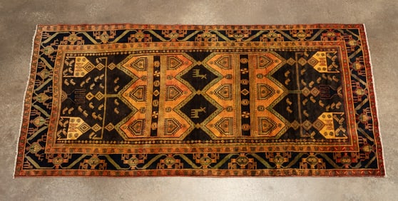 HANDWOVEN PERSIAN BIJAR TRIBAL RUG WITH ANIMALS