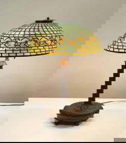 TIFFANY STUDIOS ACORN LEADED GLASS TABLE LAMP (1 of 20)