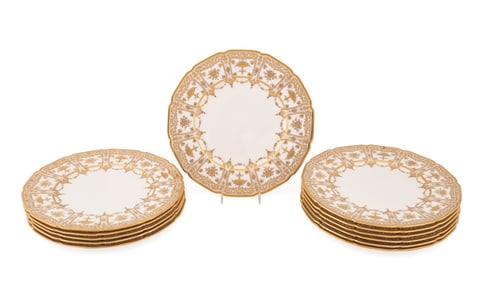 ROYAL DOULTON FOR TIFFANY & CO. 12 SERVICE PLATES