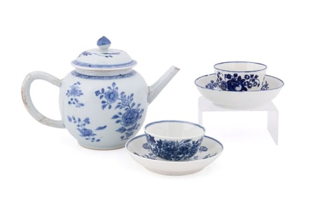 ENGLISH TWO BLUE & WHITE CUPS & CHINESE TEAPOT