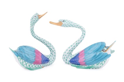 PAIR OF HEREND SWAN PORCELAIN FIGURES