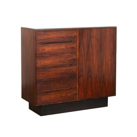 VINDE MOBELFABRIK ROSEWOOD GENTLEMAN'S CHEST