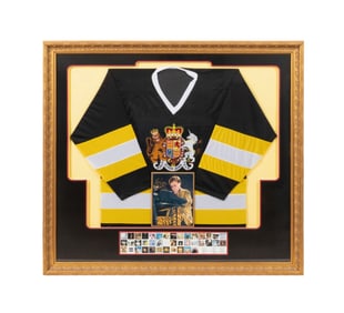 FRAMED ELTON JOHN TOUR JERSEY & SIGNED PHOTOGRAPH