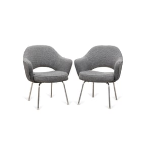 PAIR OF EERO SAARINEN FOR KNOLL CHAIRS, MODEL 71
