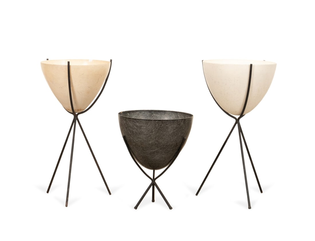 THREE MID-CENTURY MODERN 'BULLET' PLANTERS (1 of 5)