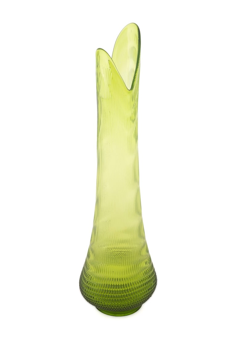 L.E. SMITH GLASS 29" GREEN SWUNG VASE, C. 1960 (1 of 6)