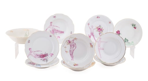 ESTHER DERKX, 10 PIECE MODERN DINNERWARE GROUPING