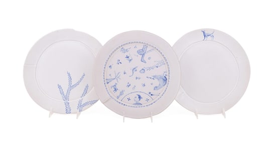 TYLER HAYS FOR BDDW, GROUP OF 3 DINNER PLATES