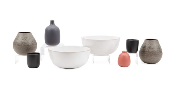 HEATH CERAMICS, GROUP OF 8 ASSORTED TABLE ARTICLES