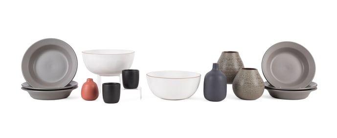 HEATH CERAMICS, 14 ASSORTED TABLE ARTICLES