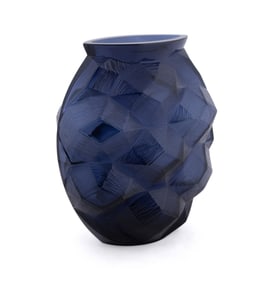 LALIQUE MIDNIGHT BLUE 'TORTUE' CRYSTAL VASE