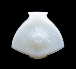 LALIQUE OPALESCENT FLORAL VASE, 2005