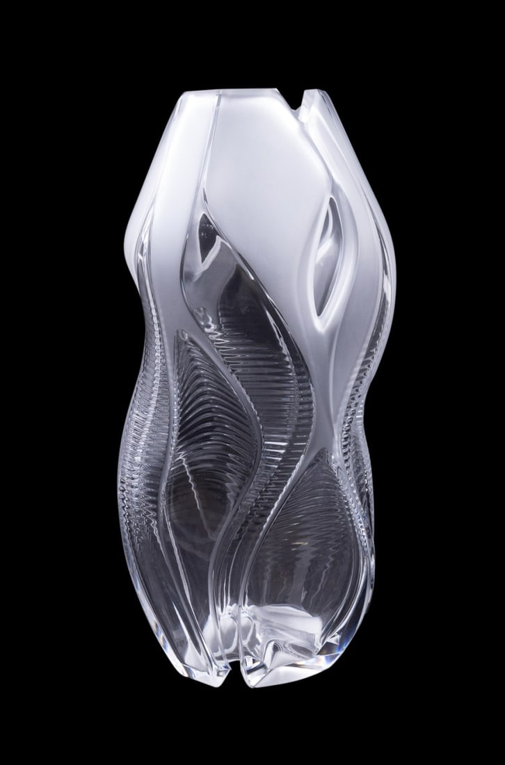 ZAHA HADID FOR LALIQUE 'MANIFESTO' CRYSTAL VASE (1 of 7)