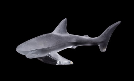 LALIQUE COLORLESS 'SHARK' SCULPTURE