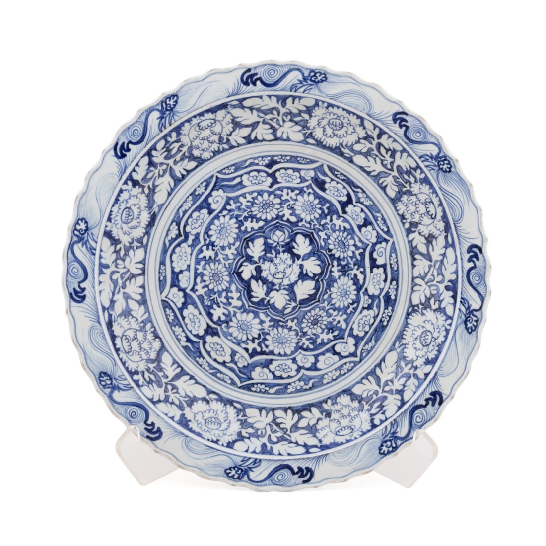 CHINESE BLUE & WHITE FLORAL CHARGER