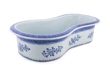 CHINESE CANTON BLUE & WHITE BIDET