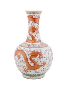 CHINESE POLYCHROME BOTTLE VASE WITH DRAGONS