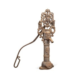 ANTIQUE ORNATE CAST IRON GARDEN PUMP OR FOUNTAIN