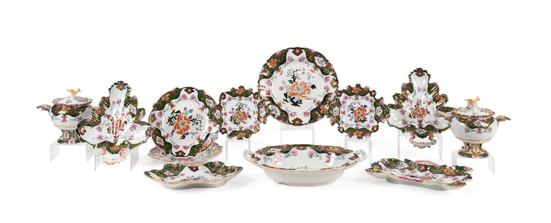 MASON, 12PC 'GREEN IMARI' DINNERWARE, C.1820: Mason (English circa 1800 - circa 1854), circa 1815 - 1825. Collection of 12 pieces of "Green Imari" ironstone dinnerware comprising, 1 plate (dia. 10.25"), 2 plates (dia. 8"), 1 vegetable server (w.