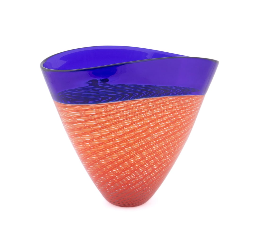 G. SEGUSO FOR SEGUSO VIRO 'RETE ROSSA' VASE, 61/99: Giampaolo Seguso (Italian, 1942-2023) for Seguso Viro (Italian, founded 1993), 1993. Limited edition colorless and cobalt Murano "Rete Rossa" glass vase from the L'Incalmo series, having coral-red tes