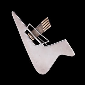 MARGARET DE PATTA STERLING MODERNIST PIN / BROOCH
