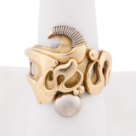 AMITAI KAV, TWO-TONE 18K GOLD MODERNIST RING
