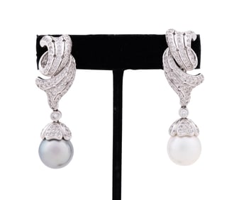 DIAMOND & PEARL 18K WG RIBBON MOTIF EARRINGS
