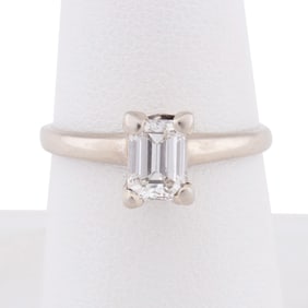 DIAMOND SOLITAIRE 14K RING