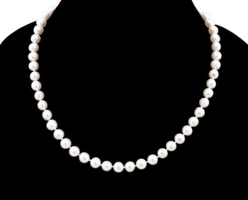 VINTAGE UNIFORM STRAND OF PEARLS, 14K CLASP