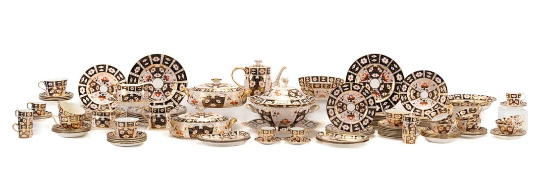 106 PIECE ROYAL CROWN DERBY IMARI DINNER SERVICE: Royal Crown Derby (English, founded 1750). Partial 106 piece set of "Traditional Imari" (pattern active 1891-2014) bone china dinnerware comprising: 1 dinner plate (dia. 10.625"), 8 dinner plates (dia