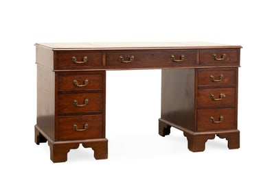 ENGLISH CHIPPENDALE STYLE KNEEHOLE DESK