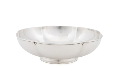 TIFFANY & CO. ARTS & CRAFTS STERLING HAMMERED BOWL