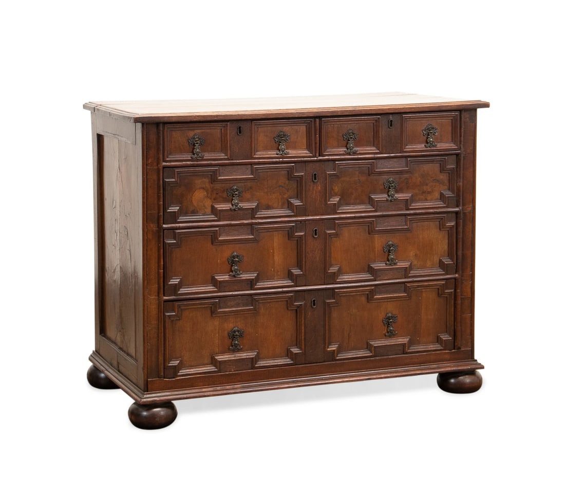 WILLIAM & MARY STYLE OAK & WALNUT 5-DRAWER CHEST (1 of 6)