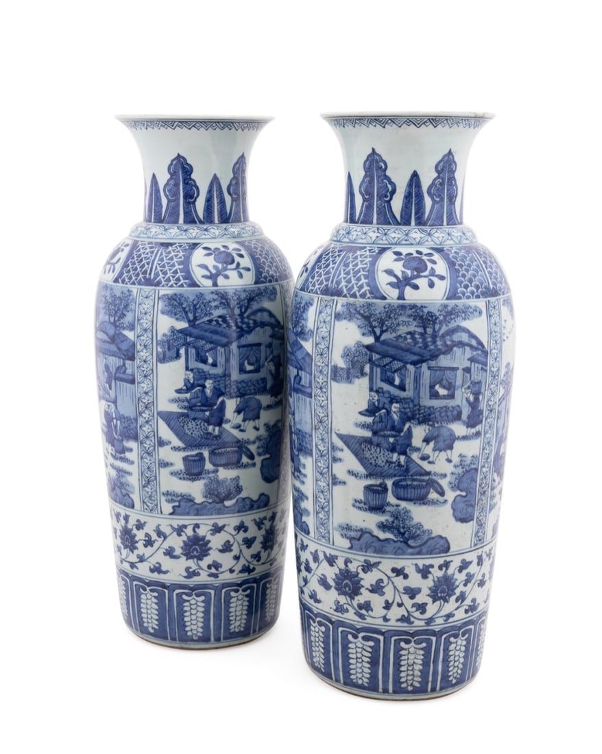 PAIR OF CHINESE BLUE & WHITE FIGURAL SCENE VASES (1 of 7)