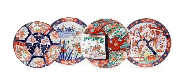 4 JAPANESE IMARI PORCELAIN PLATES, VARIOUS DESIGNS