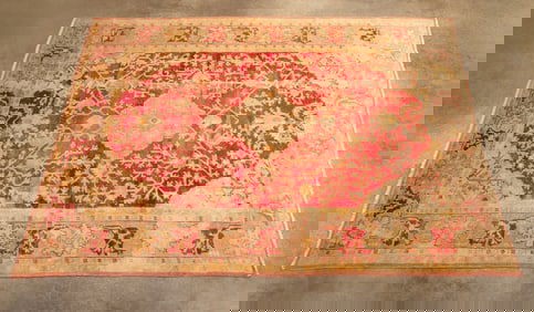 HAND-WOVEN TURKISH OUSHAK RUG