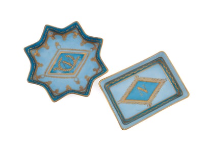PARIS DE PORCELAIN, TWO NAPOLEONIC TRINKET TRAYS