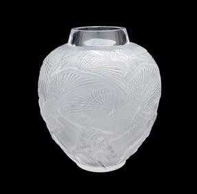 LALIQUE 'ARCHERS' CLEAR FROSTED CRYSTAL VASE