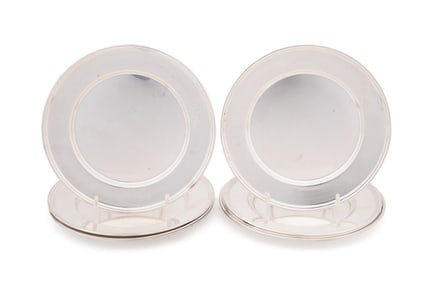 AMERICAN STERLING SILVER BREAD PLATES, SET OF 8