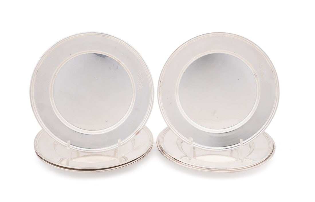 AMERICAN STERLING SILVER BREAD PLATES, SET OF 8 (1 of 5)