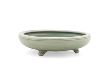 CHINESE LONGQUAN CELADON TRIPOD CENSER
