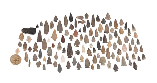 COLLECTION OF 113 AMERICAN INDIAN ARTIFACTS