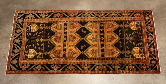 HANDWOVEN PERSIAN BIJAR TRIBAL RUG WITH ANIMALS