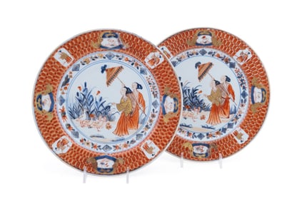 PAIR OF CHINESE EXPORT PLATES