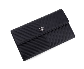 CHANEL BLACK LEATHER CHEVRON QUILTED FLAP WALLET