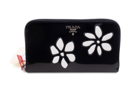 PRADA B&W SPAZZOLATO LEATHER FLOWER WALLET
