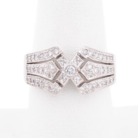 PAVE DIAMOND SPLIT SHANK 18K WHITE GOLD BAND